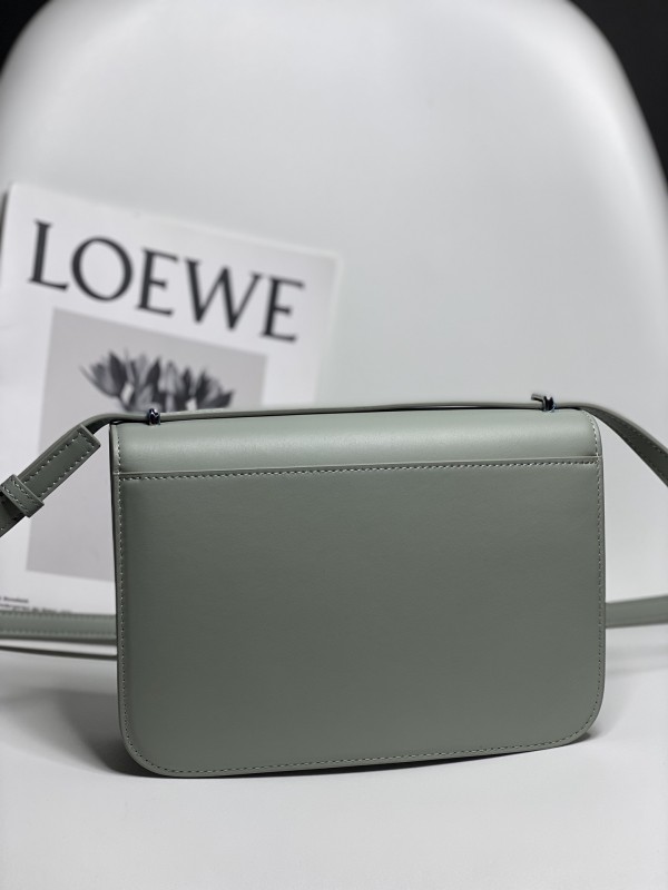 Loewe 246 1