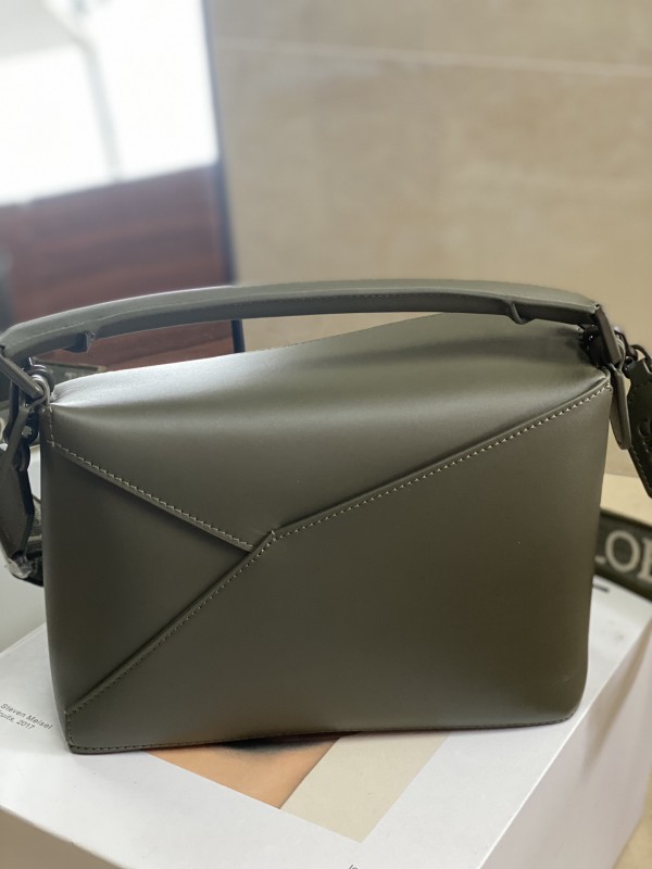 Loewe 250 1