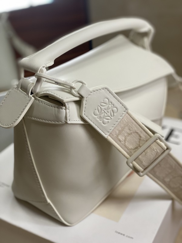Loewe 270 1