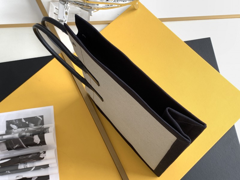 YSL 159 1