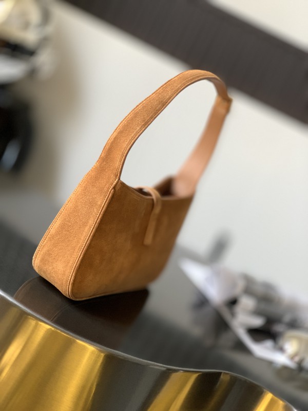 YSL 204 1