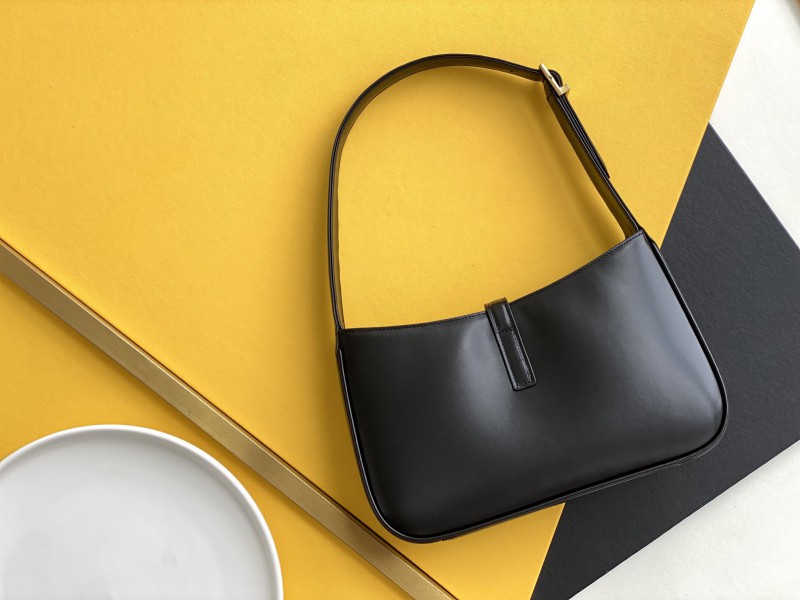 YSL 207 1