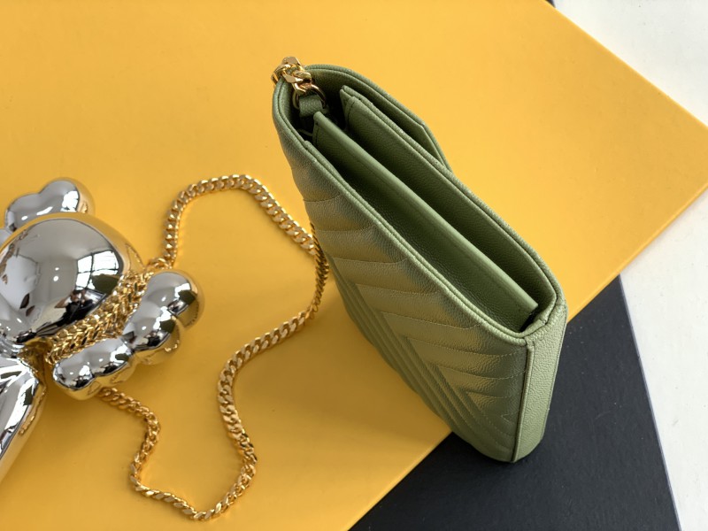 YSL 239 1