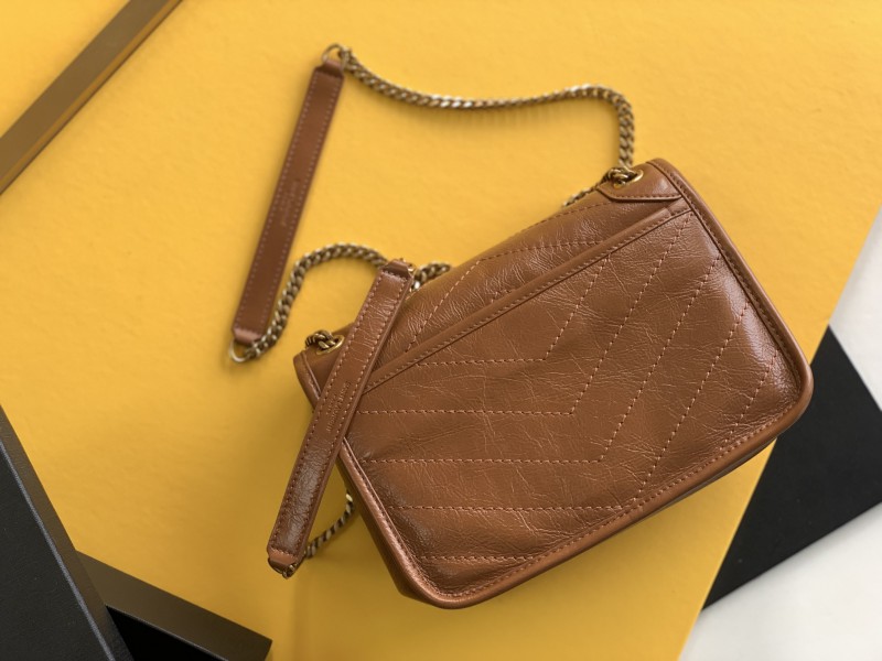 YSL 351 1