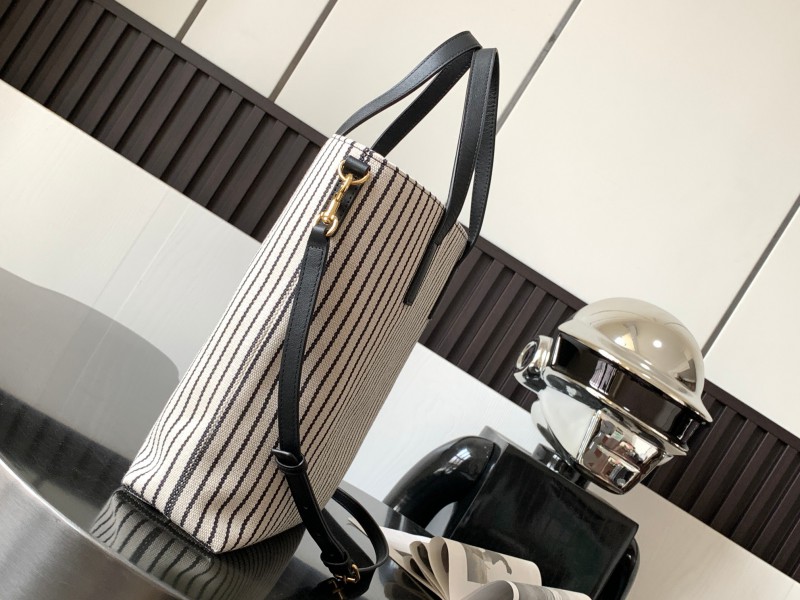 YSL 401 1