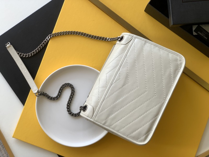 YSL 418 1
