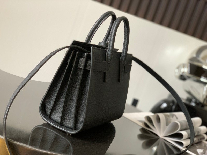 YSL 453 1
