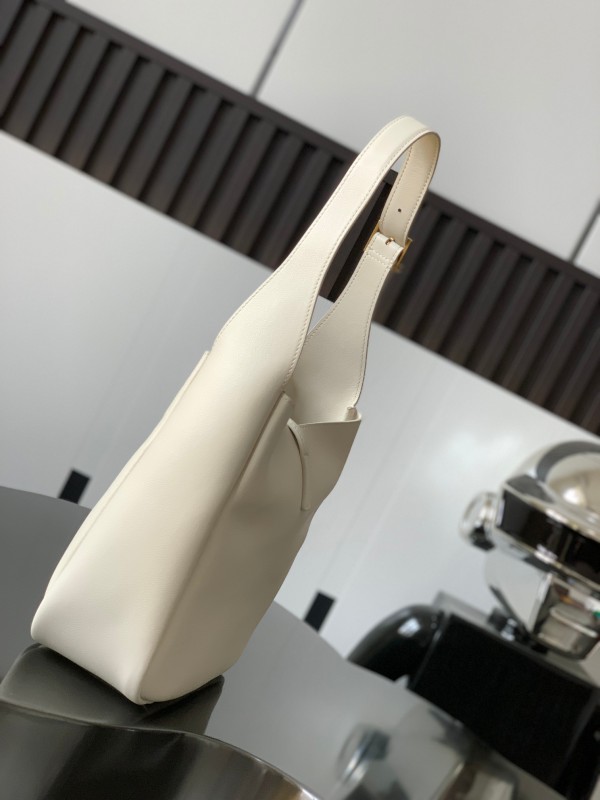 YSL 467 1