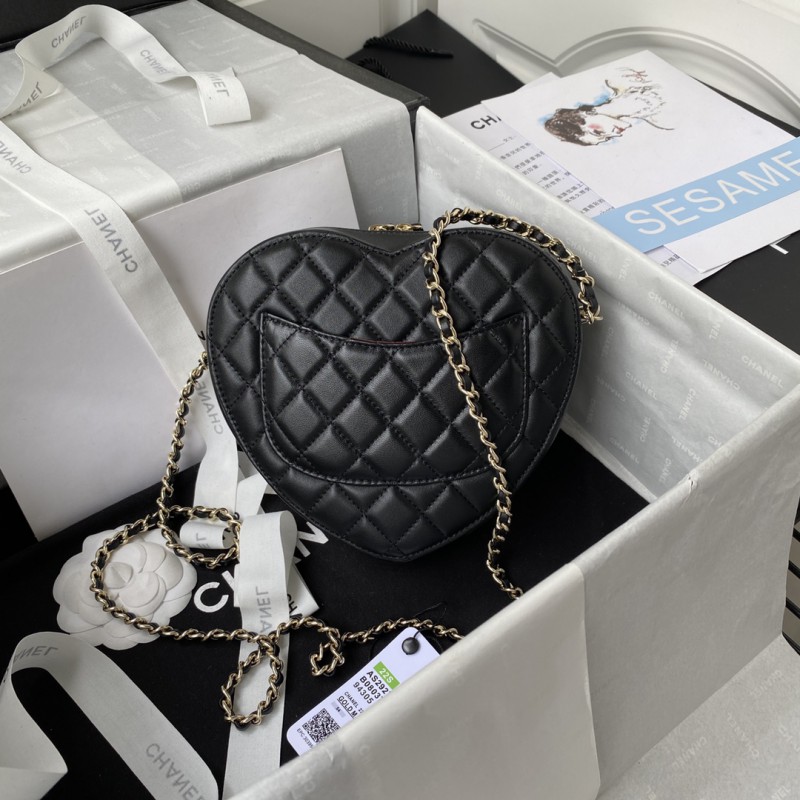 Chanel 390 1