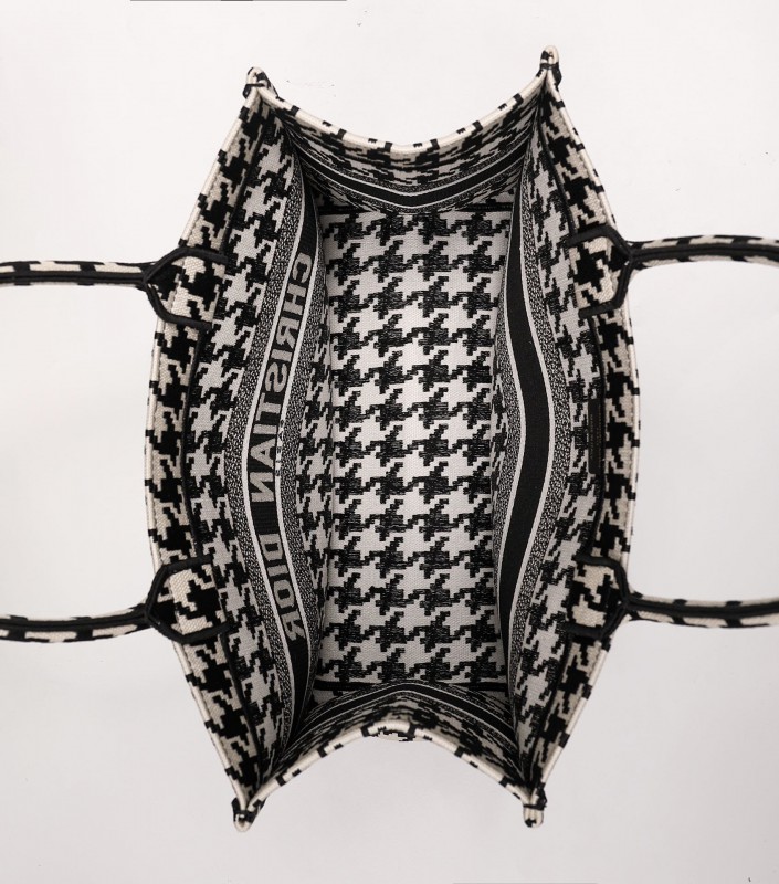 Dior 176 2