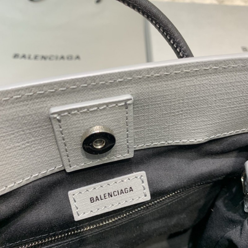 Balenciaga 090 2