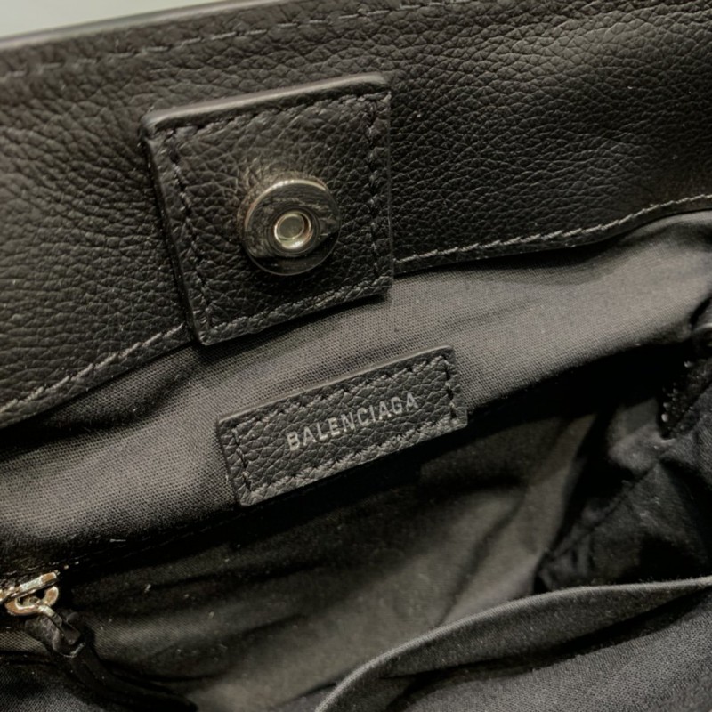 Balenciaga 093 2