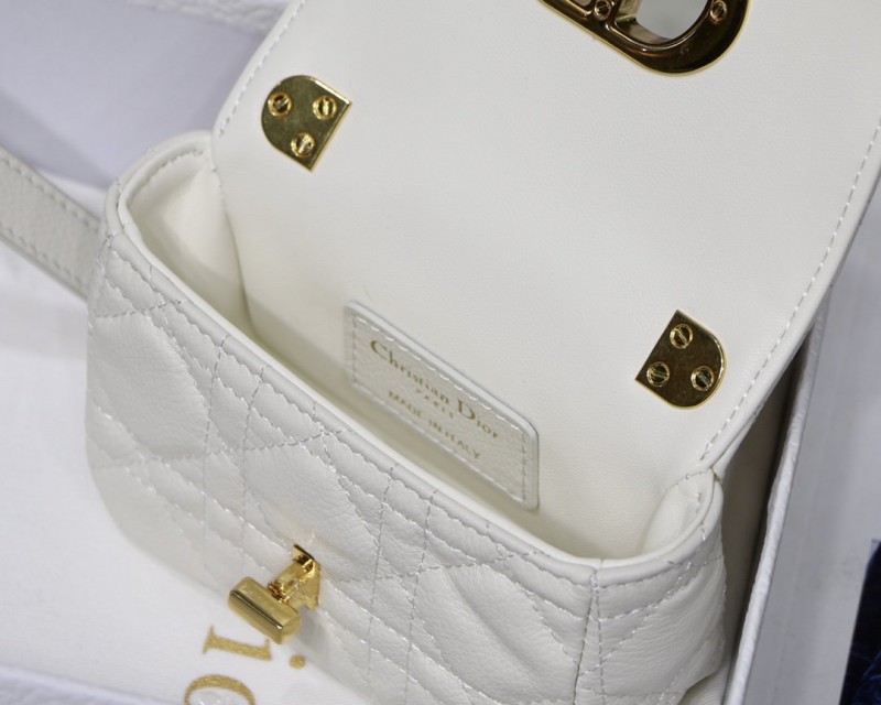 Dior 056 2