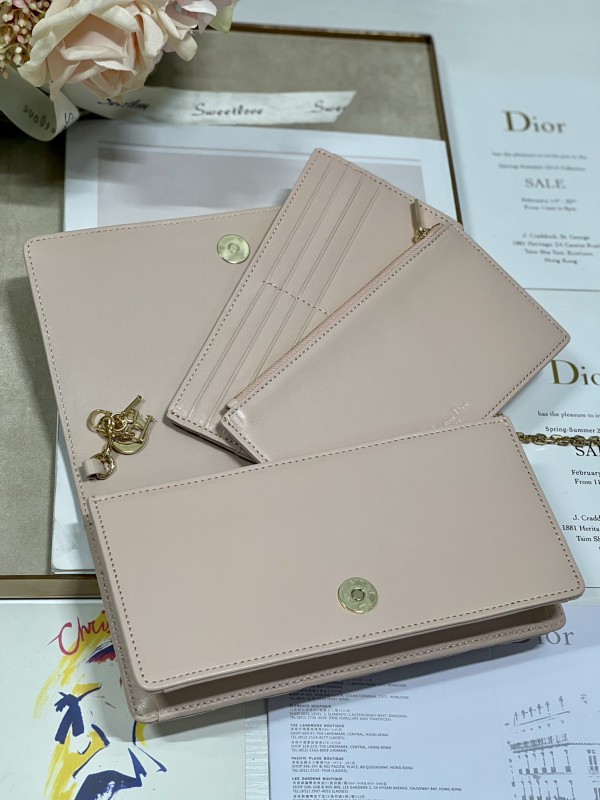 Dior 074 2