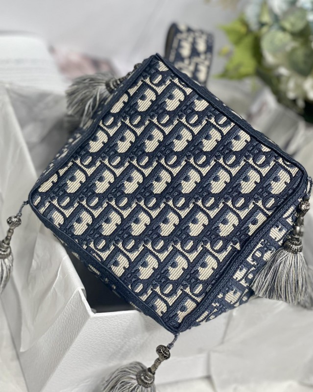 Dior 133 2