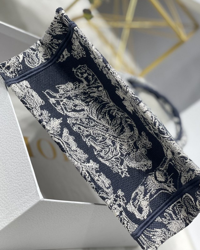 Dior 185 2