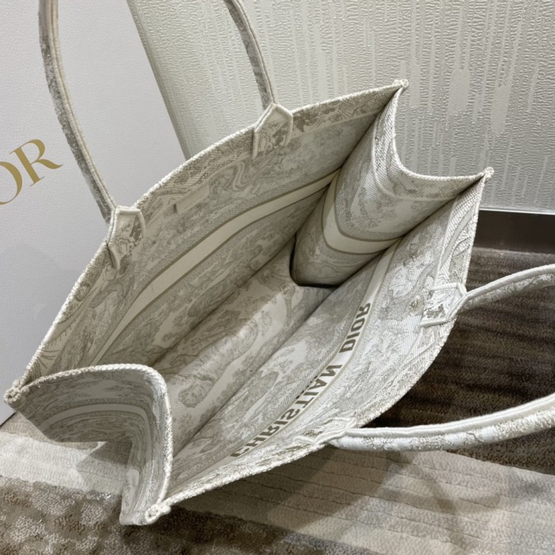 Dior 210 2