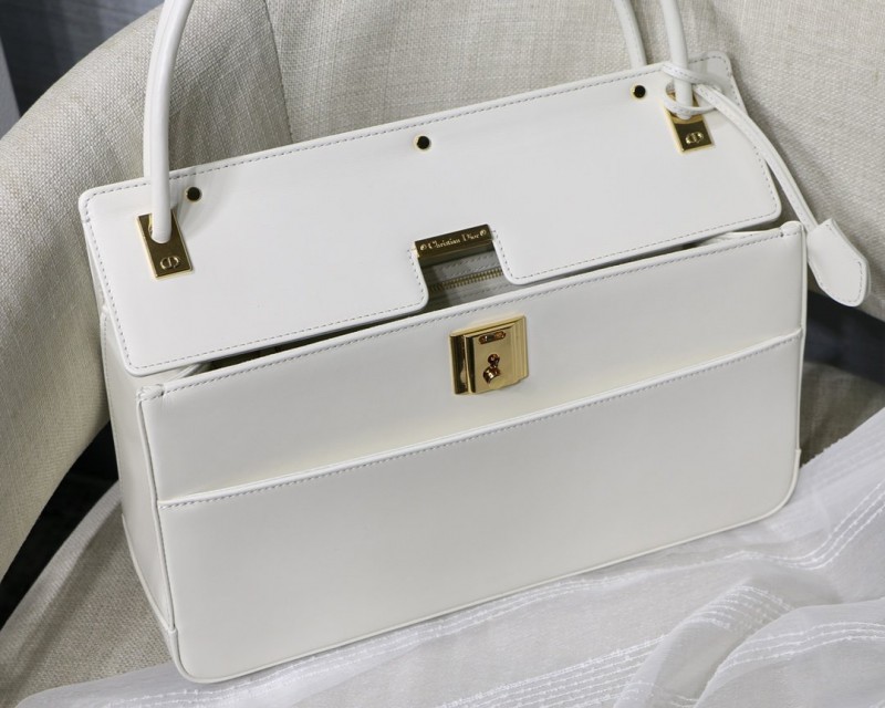 Dior 235 2