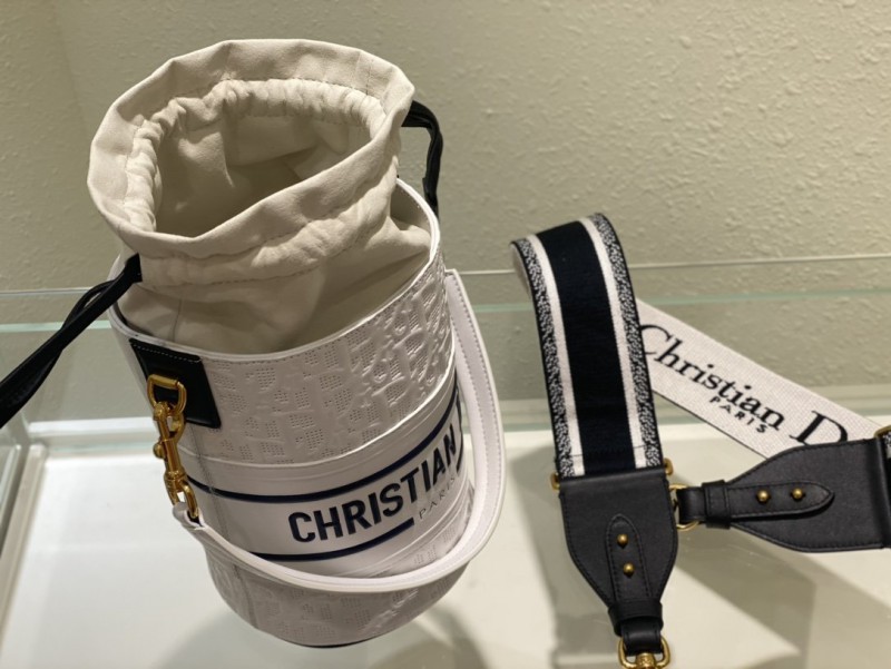 Dior 240 2