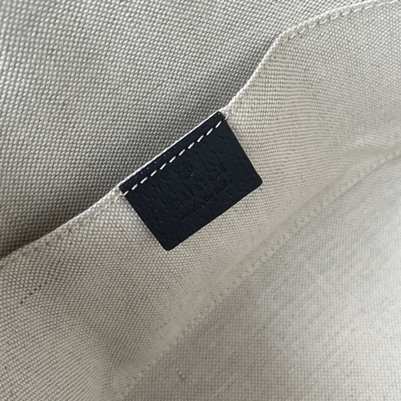Gucci 021 2