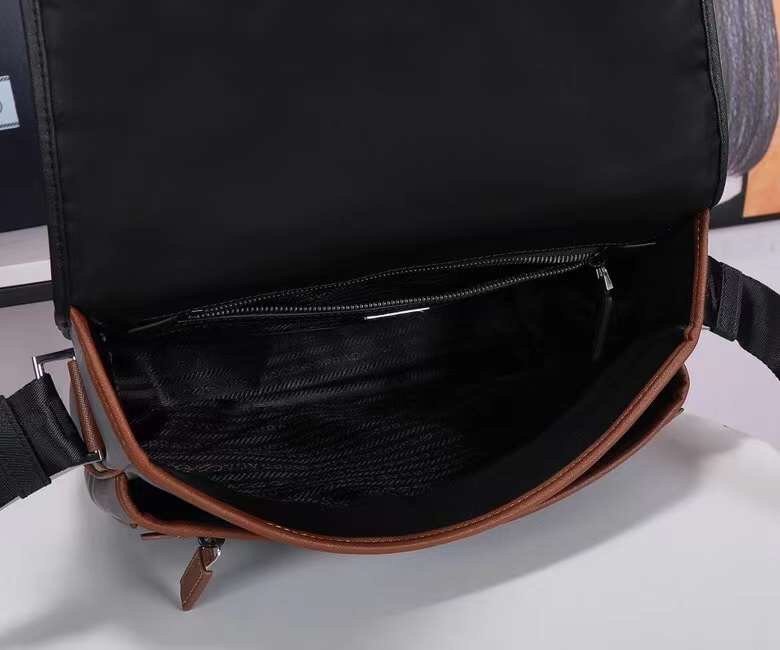Prada 024 2