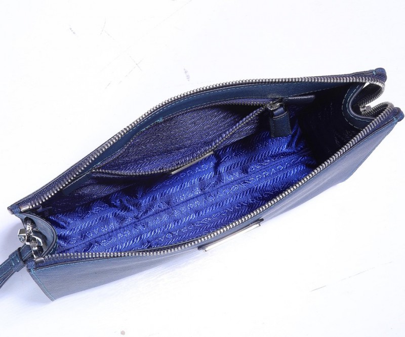 Prada 025 2
