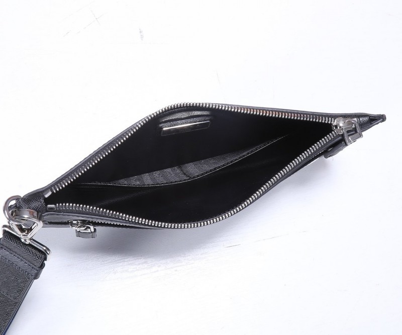 Prada 066 2
