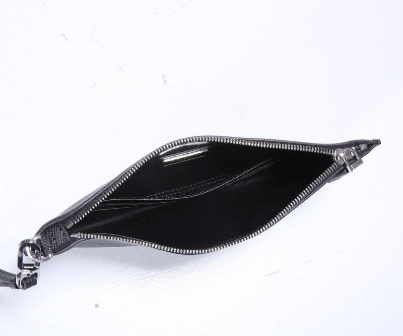 Prada 067 2
