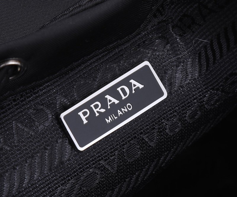Prada 081 2