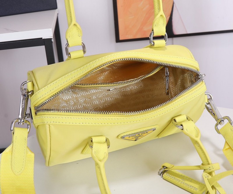 Prada 084 2