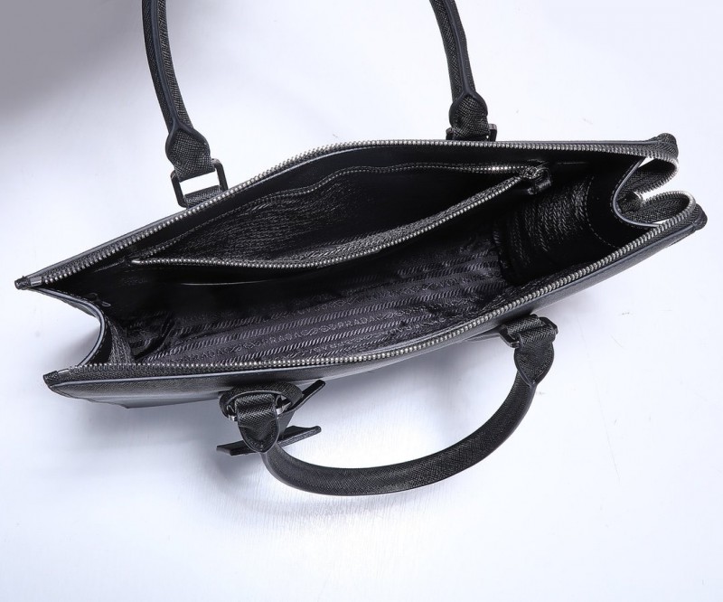 Prada 130 2
