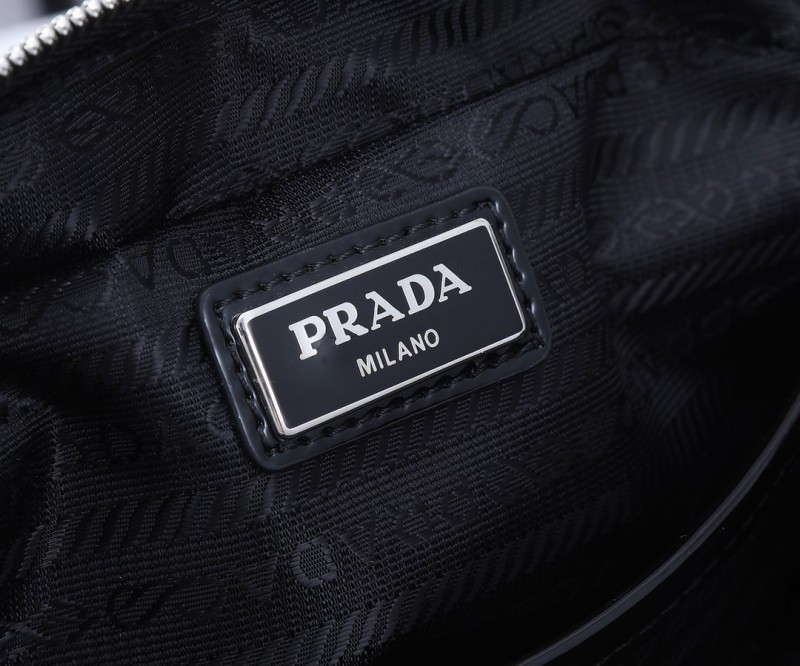 Prada 140 2
