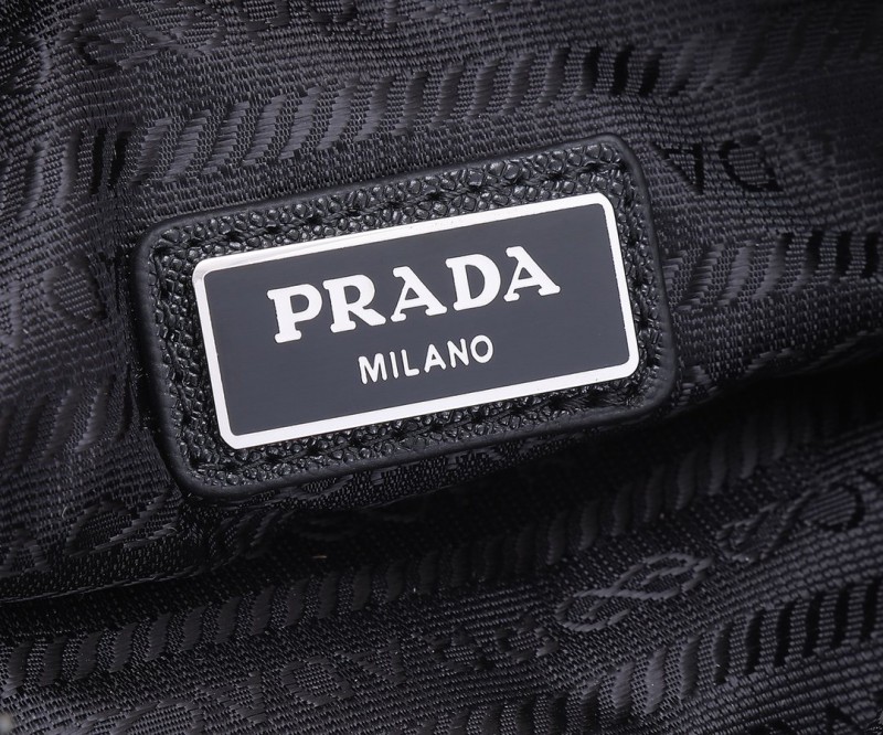 Prada 202 2