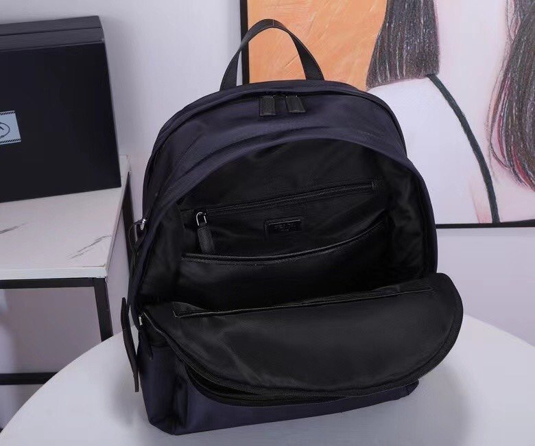 Prada 219 2