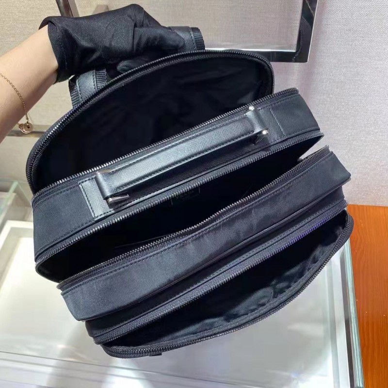 Prada 220 2