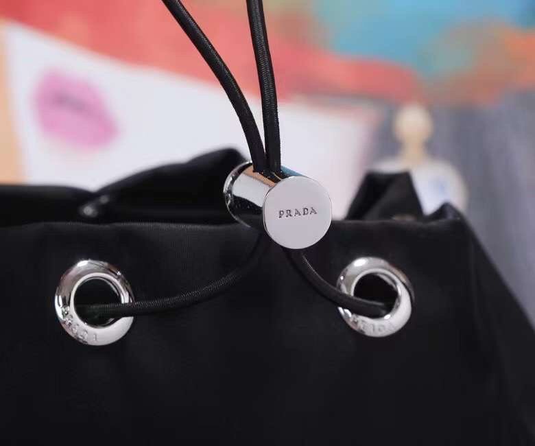 Prada 223 2