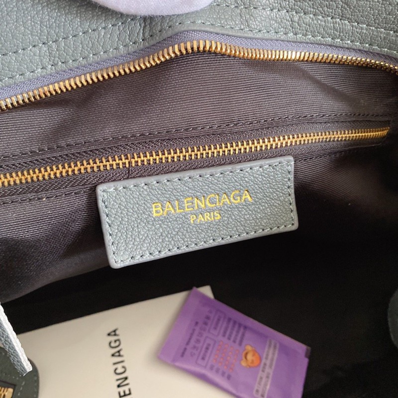 Balenciaga 058 2