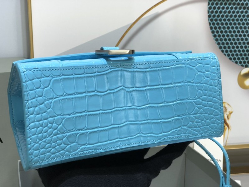 Balenciaga 104 2
