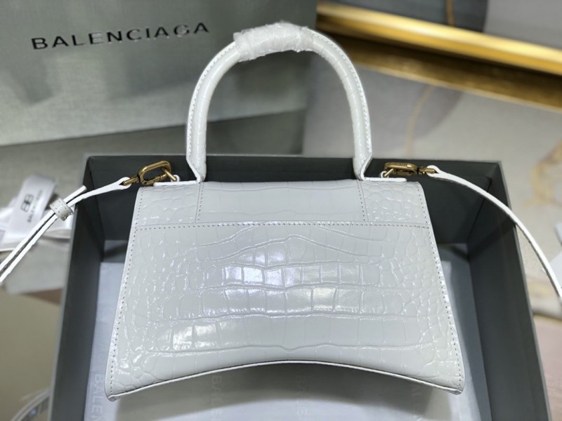 Balenciaga 108 2