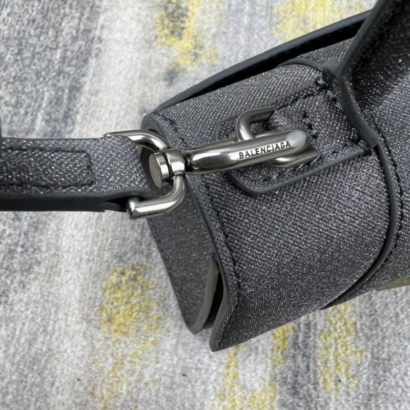 Balenciaga 117 2