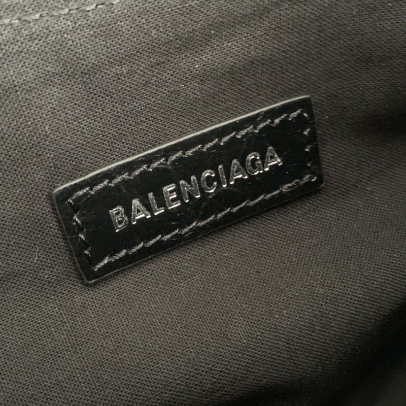 Balenciaga 128 2