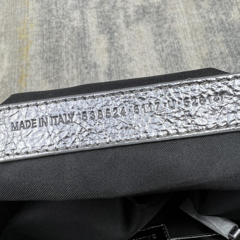 Balenciaga 142 2
