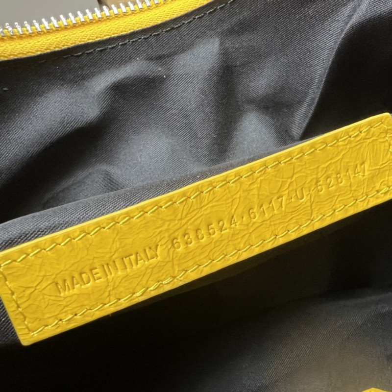 Balenciaga 145 2