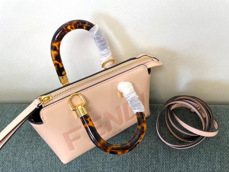 Fendi 002 2