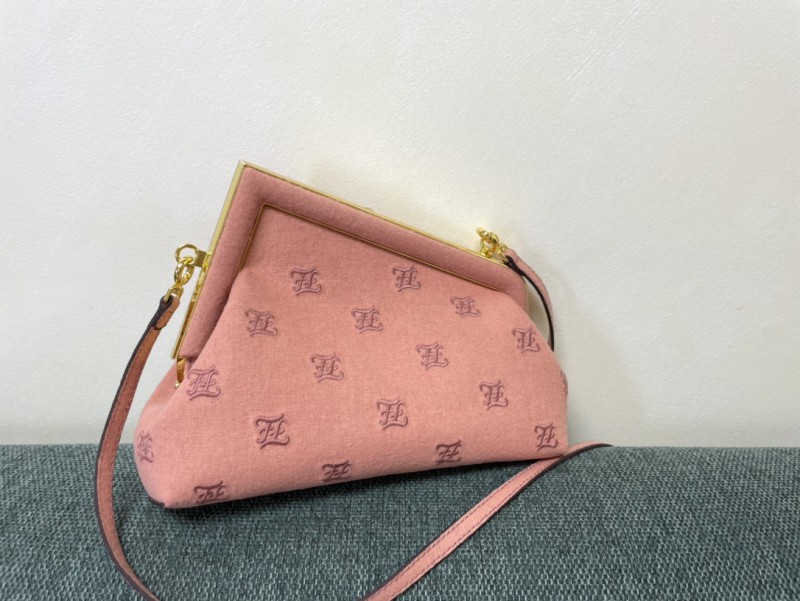 Fendi 053 2