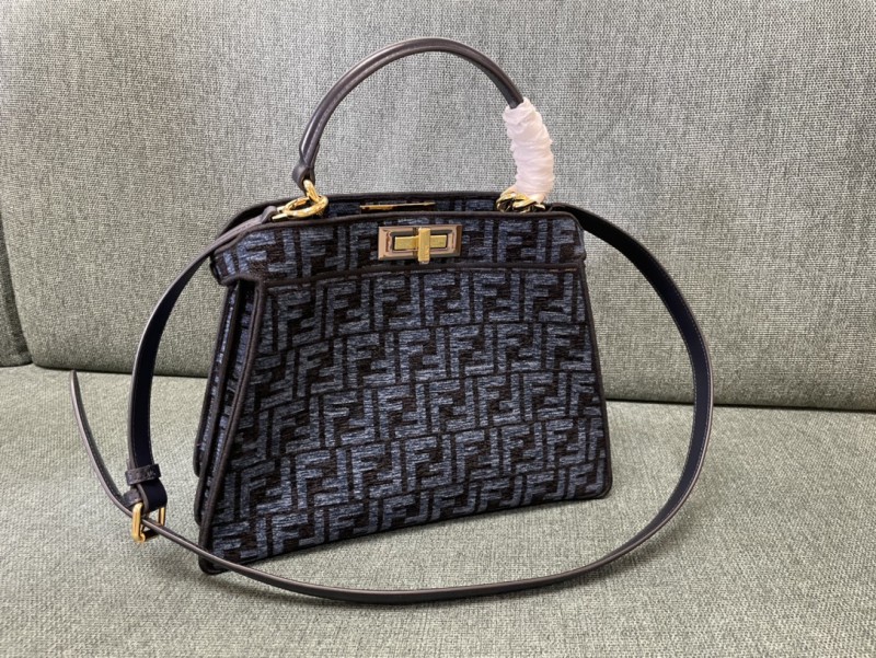 Fendi 064 2