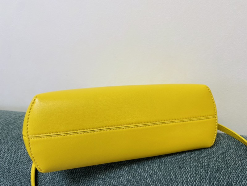 Fendi 068 2