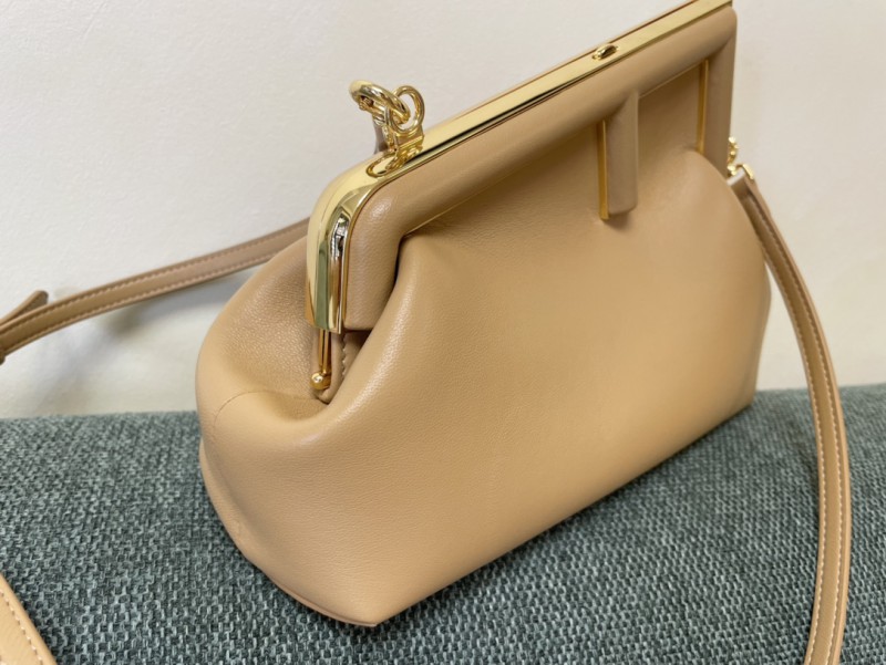 Fendi 073 2