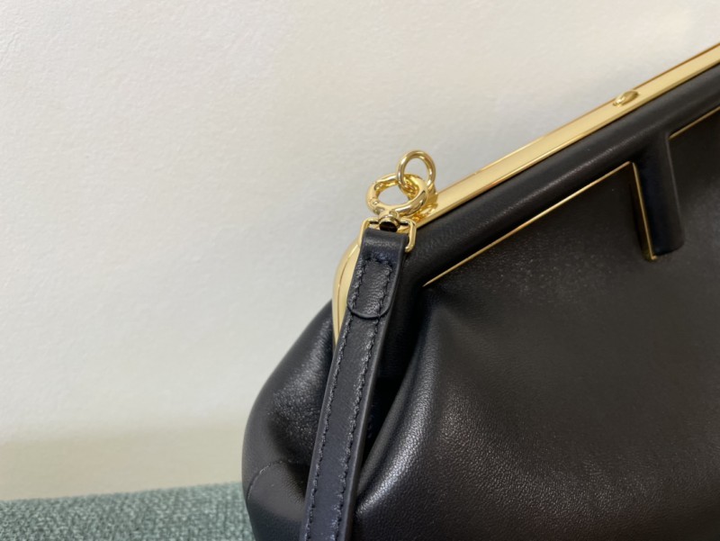 Fendi 075 2