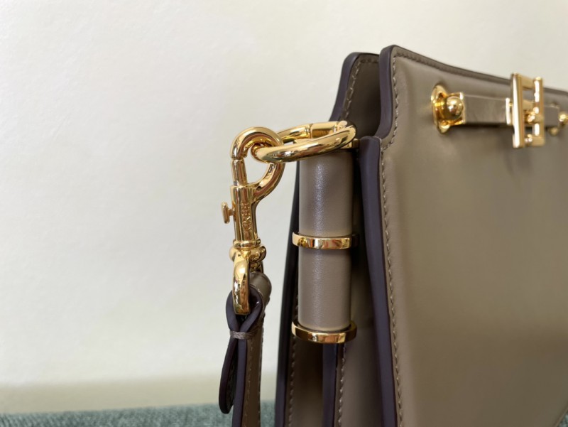Fendi 082 2